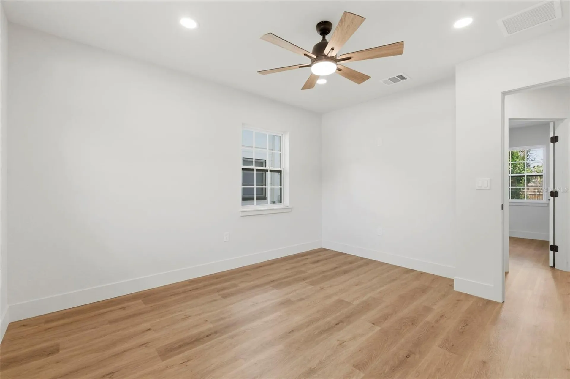 8051 26th Avenue N St Petersburg FL 33710