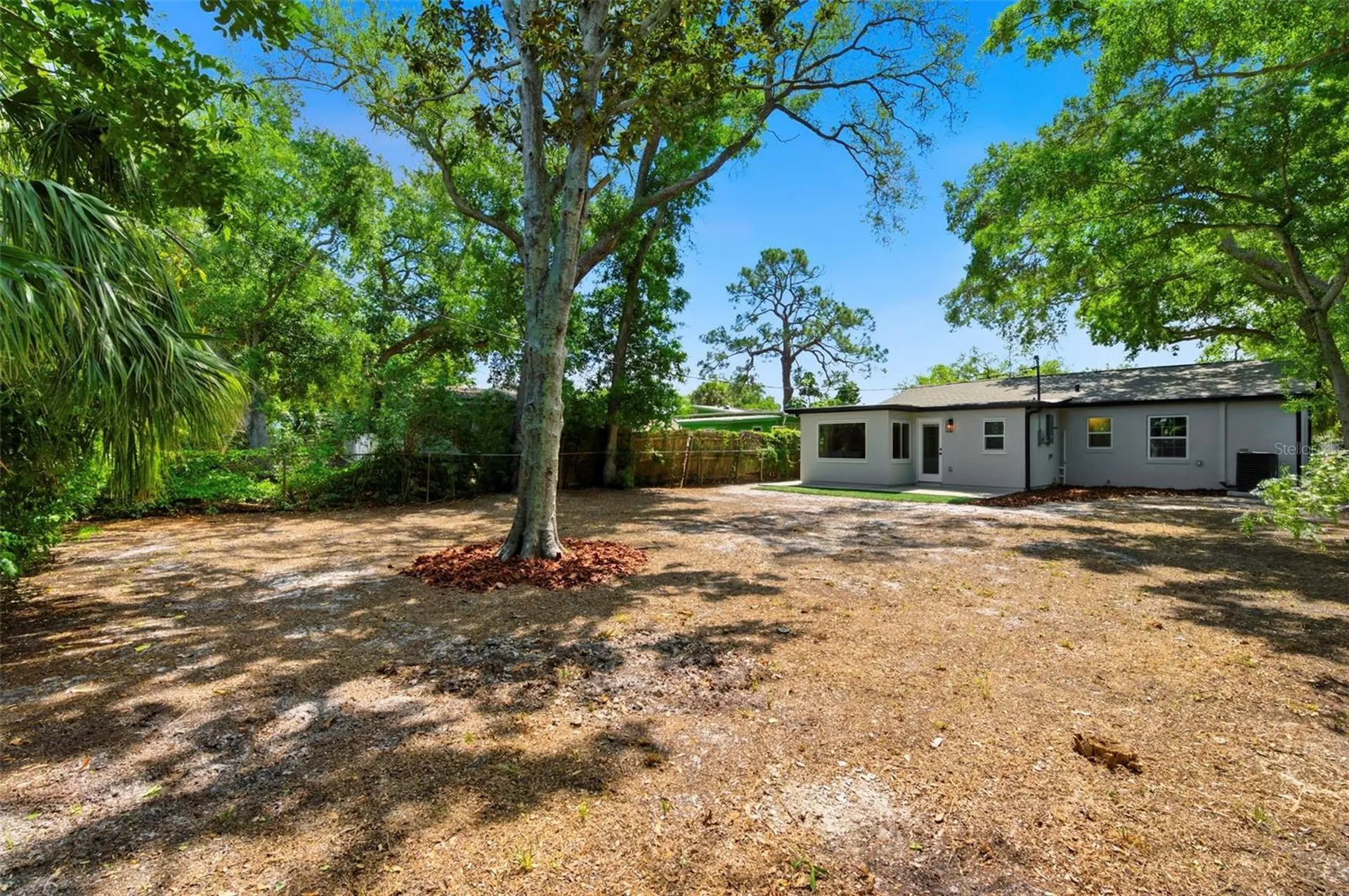 8051 26th Avenue N St Petersburg FL 33710