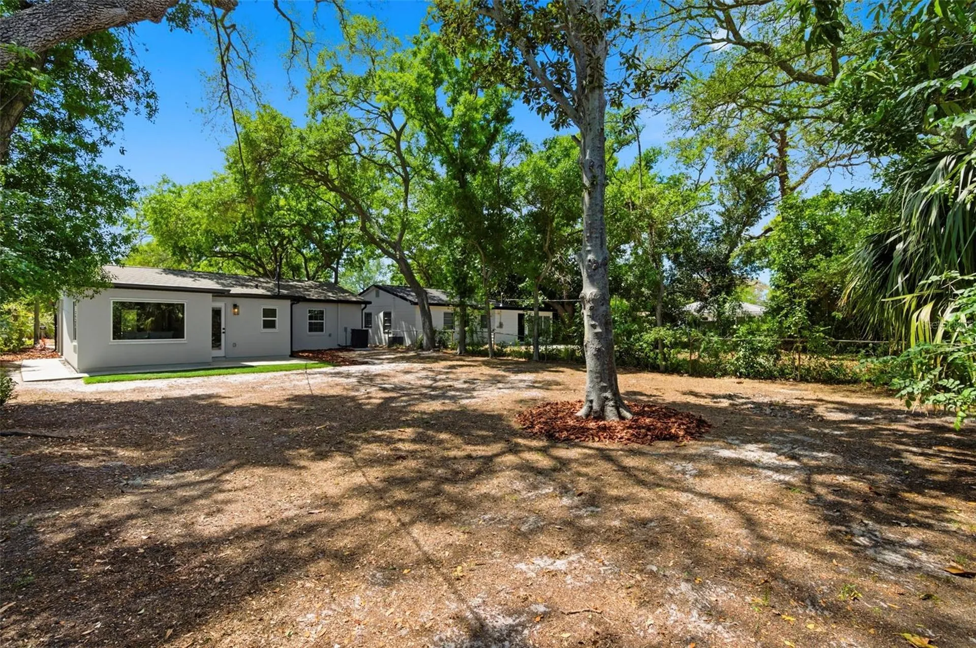 8051 26th Avenue N St Petersburg FL 33710