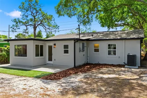 8051 26th Avenue N St Petersburg FL 33710