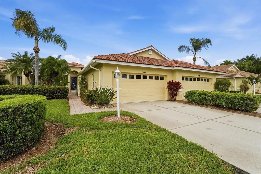 206 Vista Del Lago Way Venice FL 34292