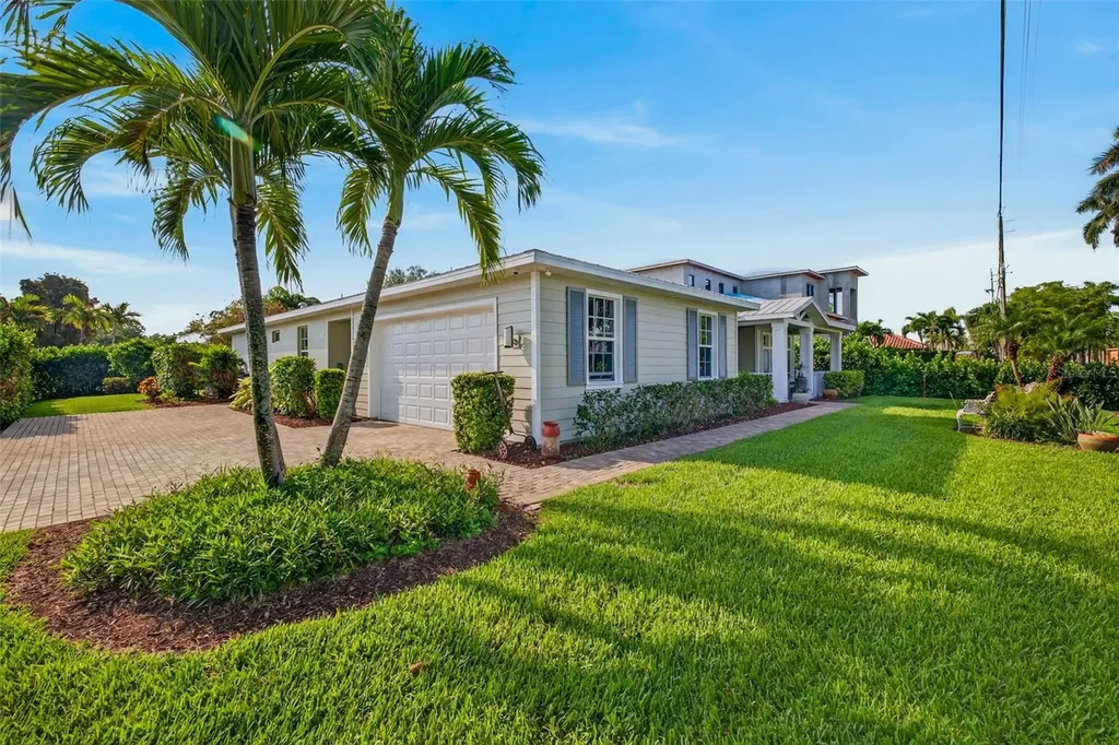 12251 Mcgregor Boulevard Fort Myers FL 33919