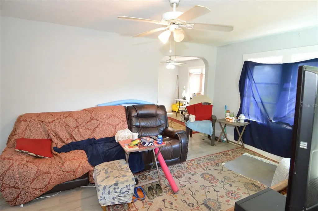 2351 25th Avenue S St Petersburg FL 33712
