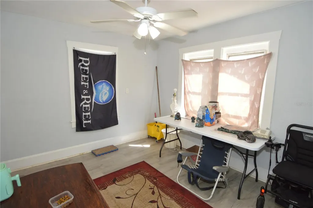2351 25th Avenue S St Petersburg FL 33712