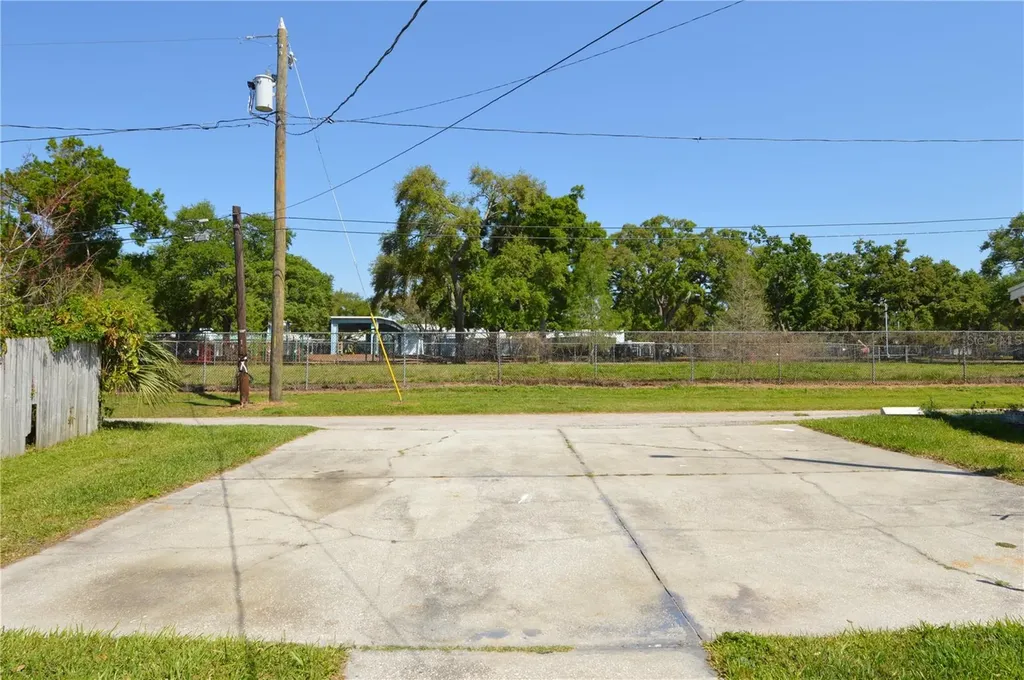 2351 25th Avenue S St Petersburg FL 33712