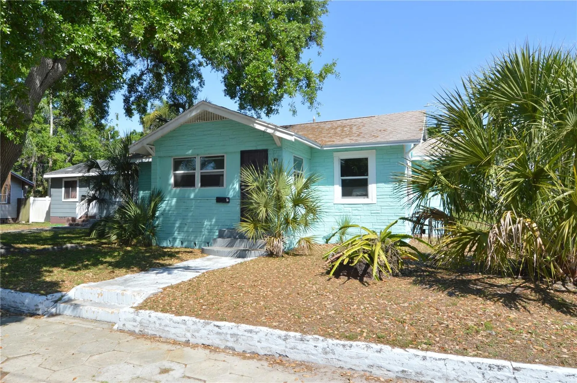 2351 25th Avenue S St Petersburg FL 33712