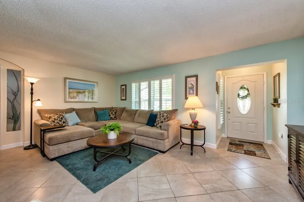 2911 Lahlor Lane Palm Harbor FL 34684