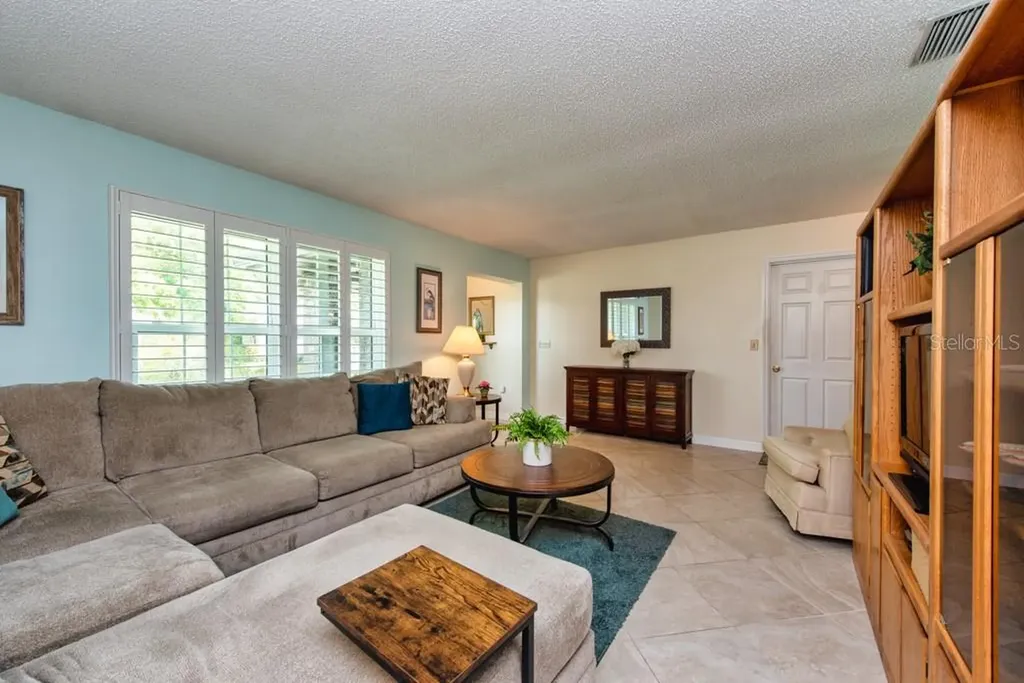 2911 Lahlor Lane Palm Harbor FL 34684