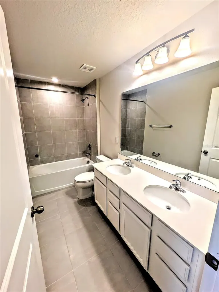 5429 Spanish Moss Cove Bradenton FL 34203