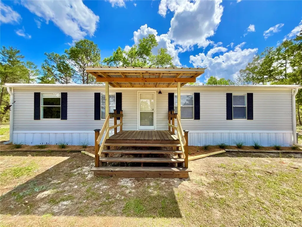 175 Whirlwind Loop Hawthorne FL 32640