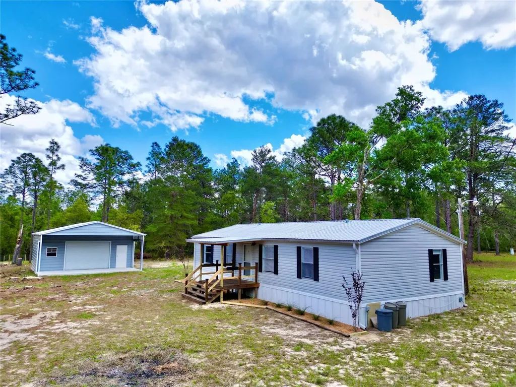 175 Whirlwind Loop Hawthorne FL 32640