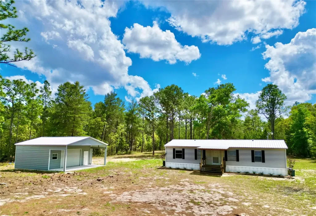 175 Whirlwind Loop Hawthorne FL 32640