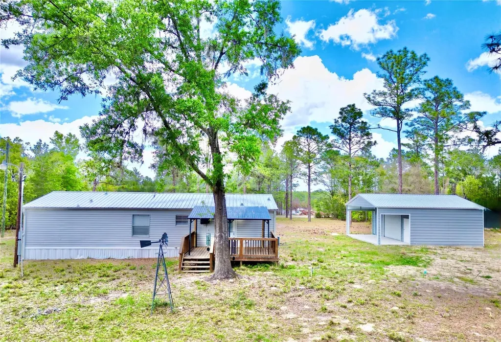 175 Whirlwind Loop Hawthorne FL 32640
