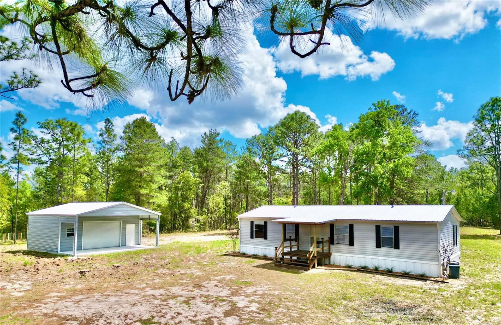 175 Whirlwind Loop Hawthorne FL 32640