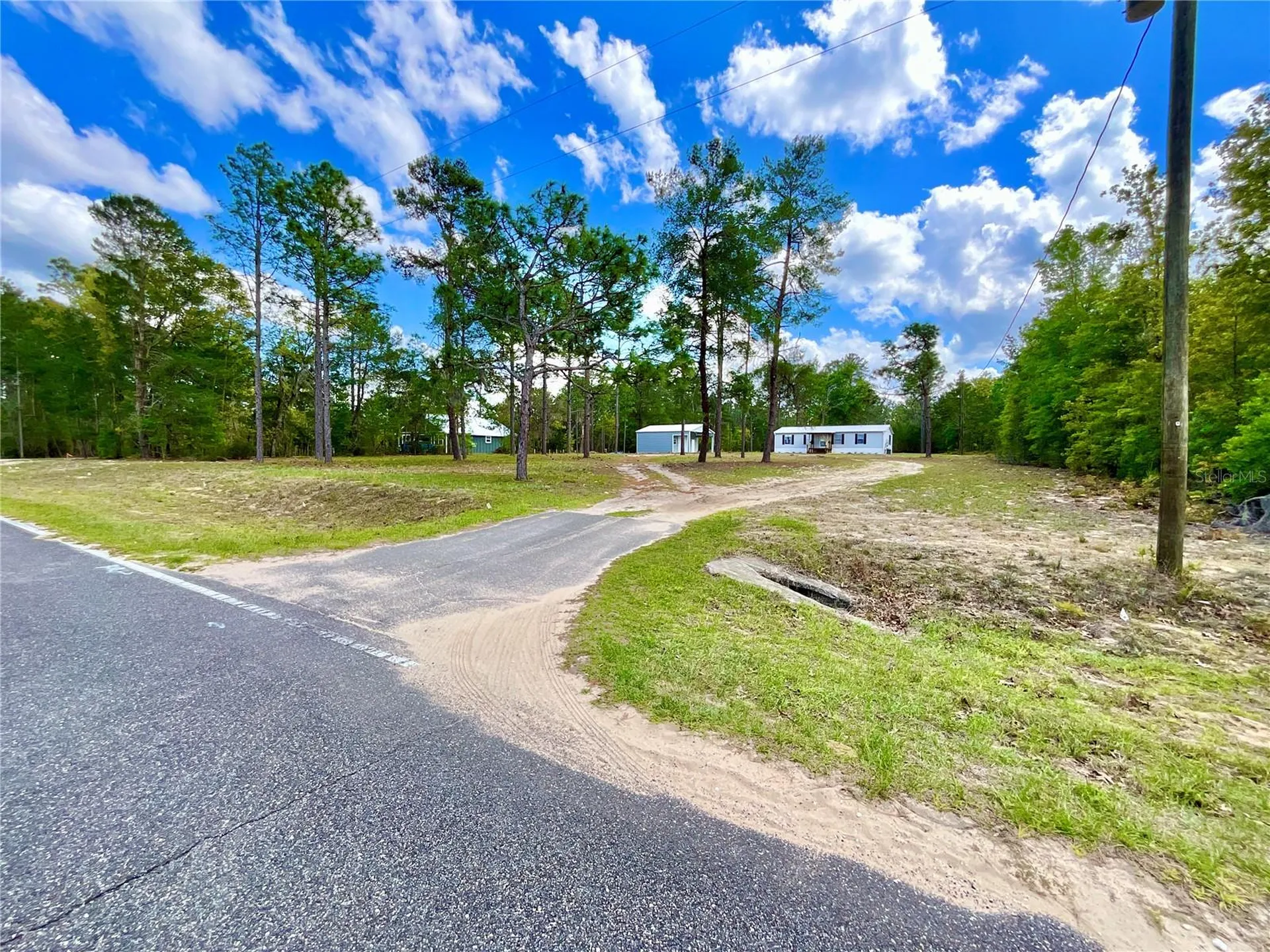 175 Whirlwind Loop Hawthorne FL 32640