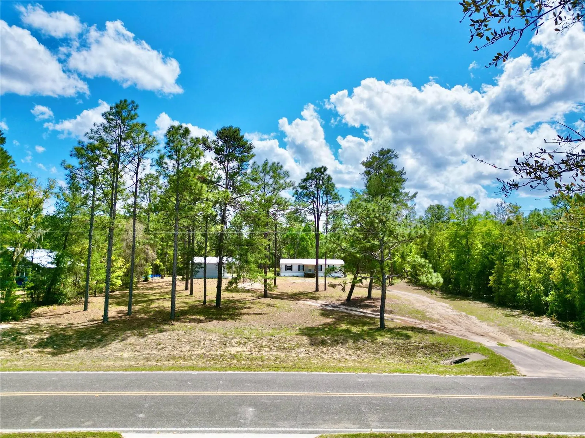 175 Whirlwind Loop Hawthorne FL 32640