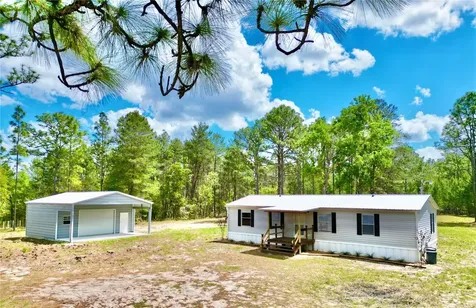 175 Whirlwind Loop Hawthorne FL 32640