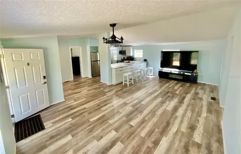 175 Whirlwind Loop Hawthorne FL 32640
