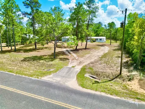 175 Whirlwind Loop Hawthorne FL 32640