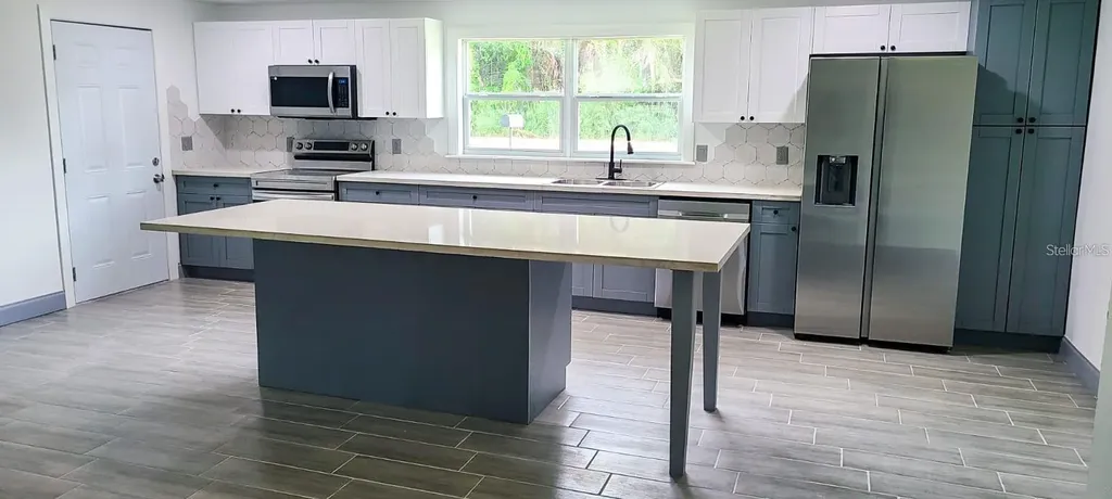205 E Cornell Street Avon Park FL 33825