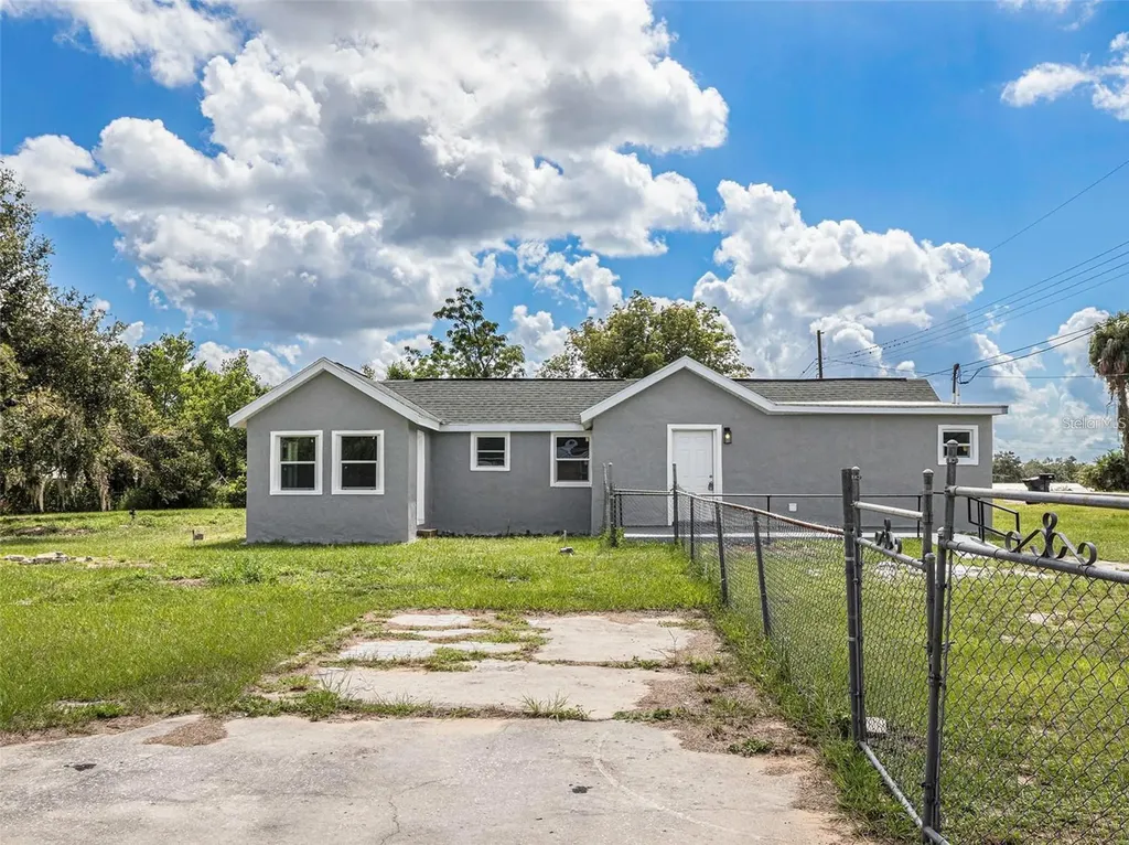 205 E Cornell Street Avon Park FL 33825