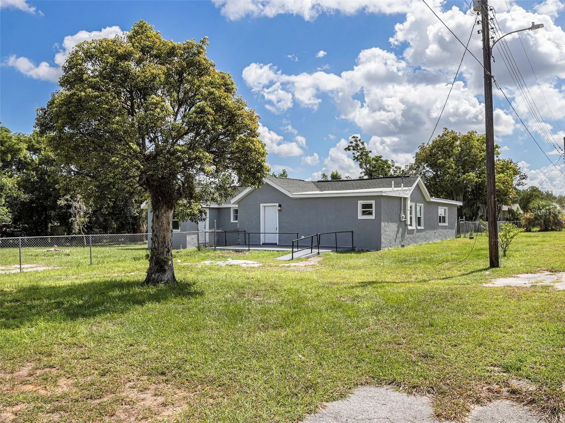 205 E Cornell Street Avon Park FL 33825