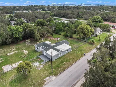 205 E Cornell Street Avon Park FL 33825
