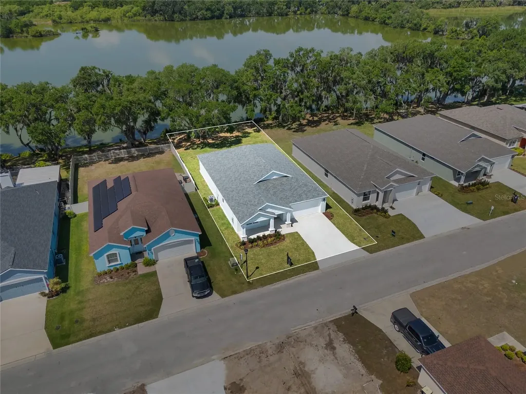 4545 Fairway Oaks Drive Mulberry FL 33860