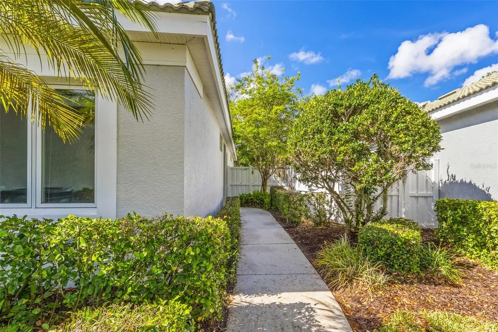 8652 54th Avenue Circle E Bradenton FL 34211