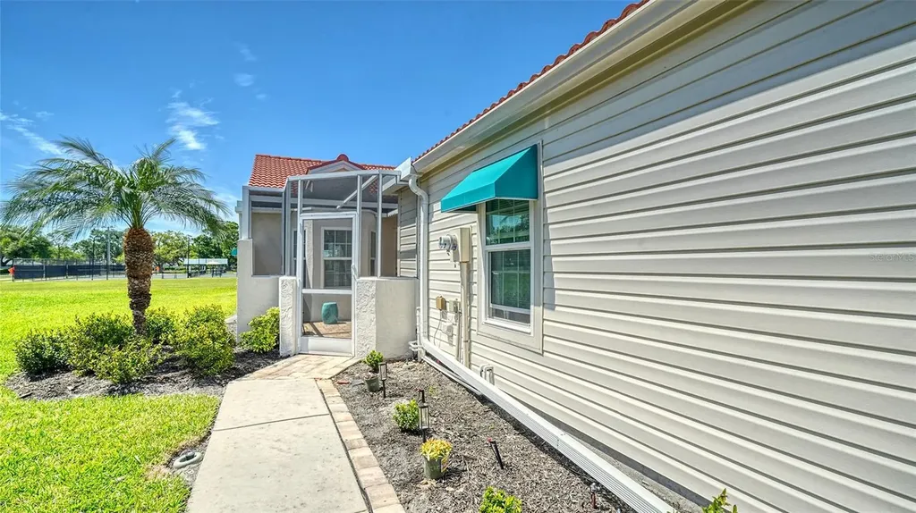 7510 Preserves Court Sarasota FL 34243
