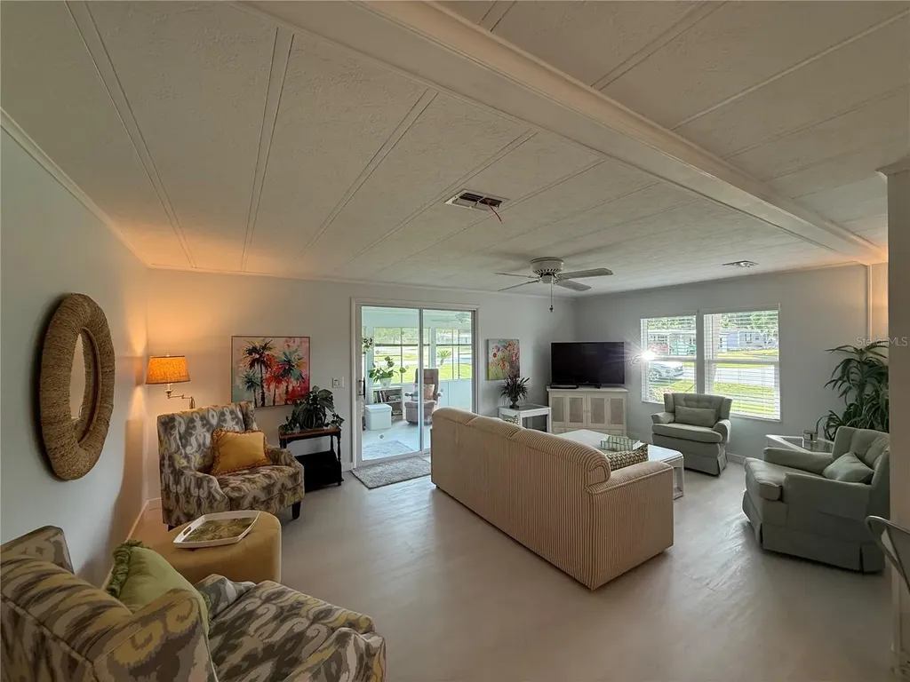 11 N Bobwhite Road Wildwood FL 34785