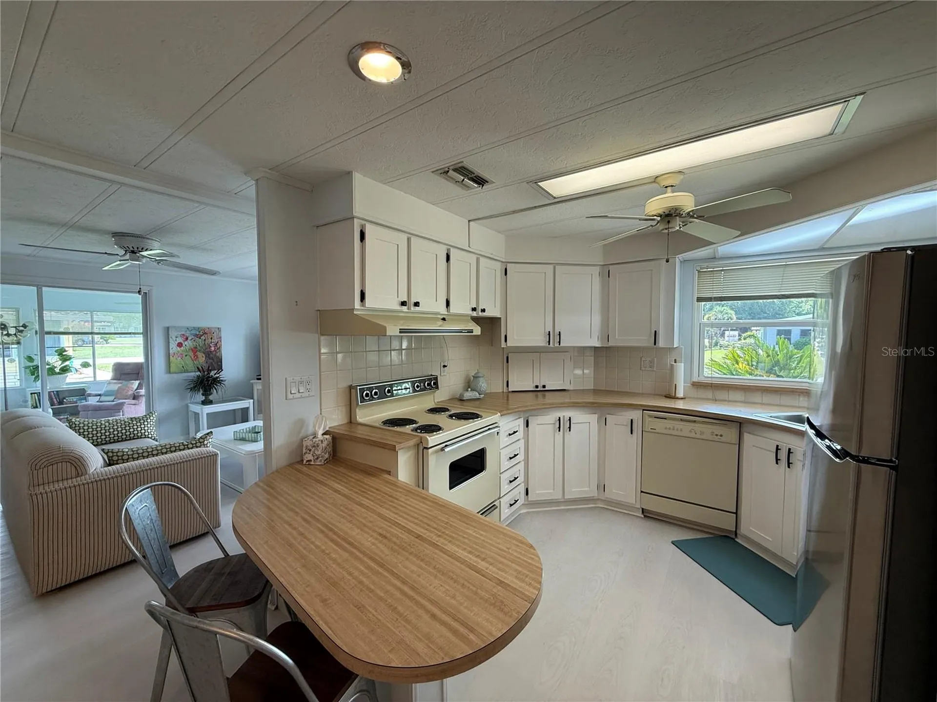 11 N Bobwhite Road Wildwood FL 34785