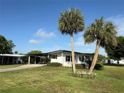11 N Bobwhite Road Wildwood FL 34785