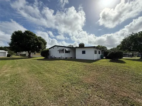 11 N Bobwhite Road Wildwood FL 34785