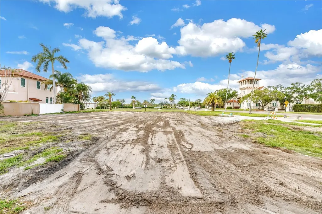 515 Snell Isle Boulevard NE St Petersburg FL 33704