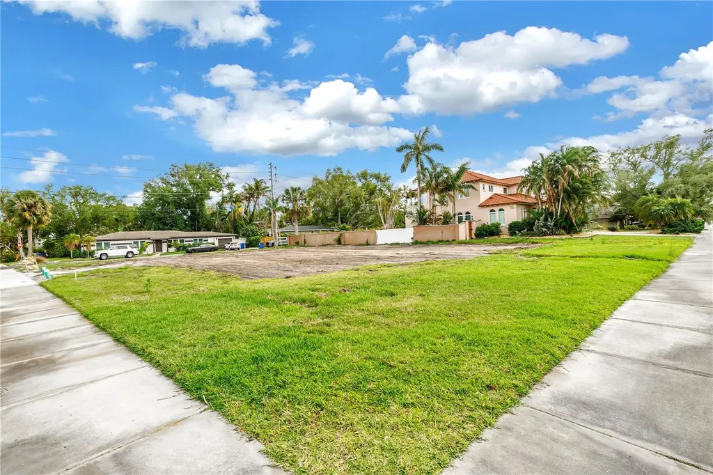 515 Snell Isle Boulevard NE St Petersburg FL 33704