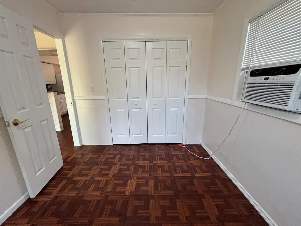 2162 46th Avenue N St Petersburg FL 33714