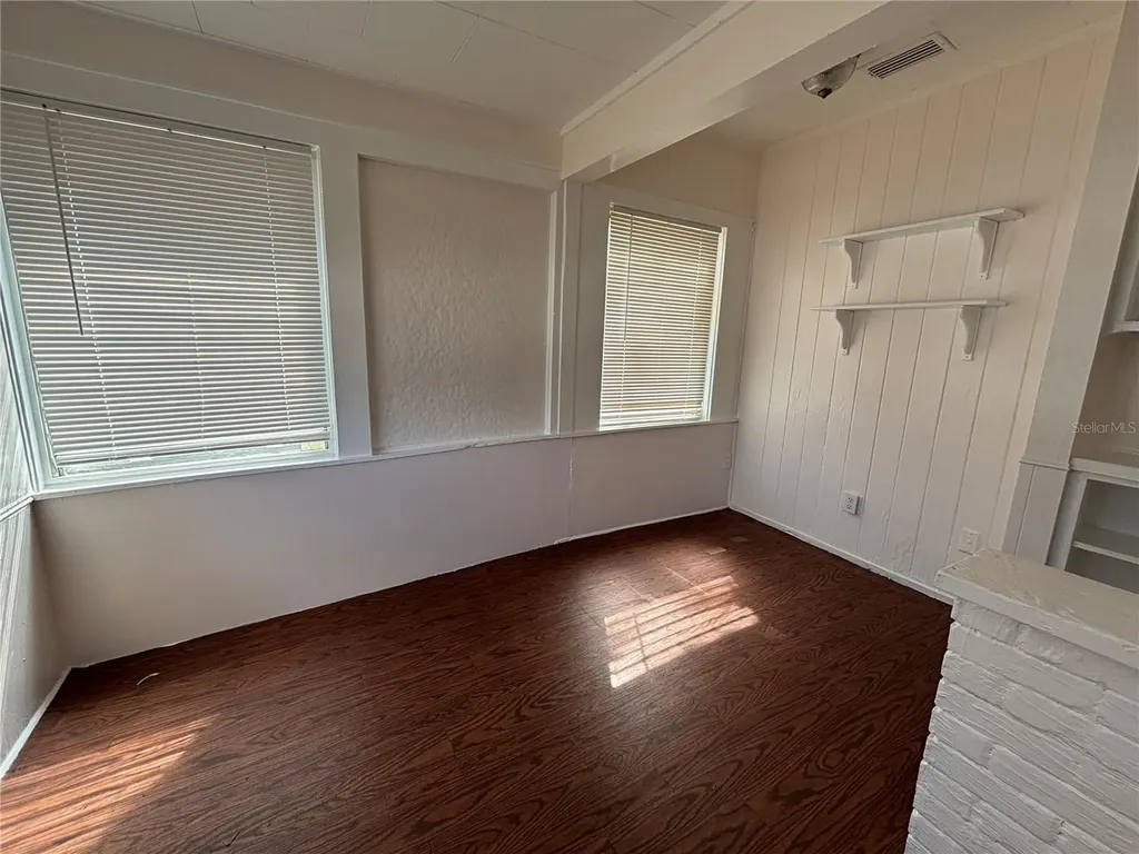 2162 46th Avenue N St Petersburg FL 33714
