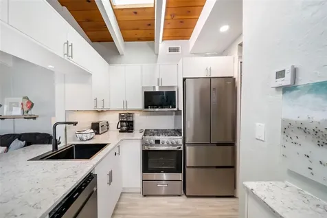 6334 Midnight Pass Road Sarasota FL 34242
