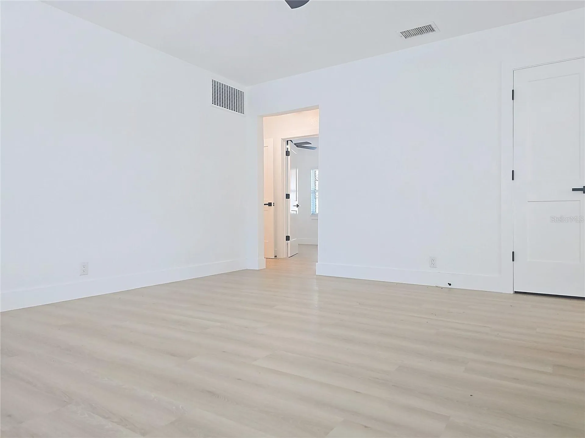 1035 15th Avenue S St Petersburg FL 33705