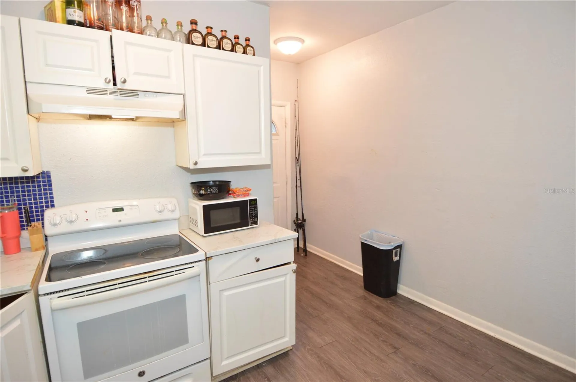 811 18th Avenue S St Petersburg FL 33705
