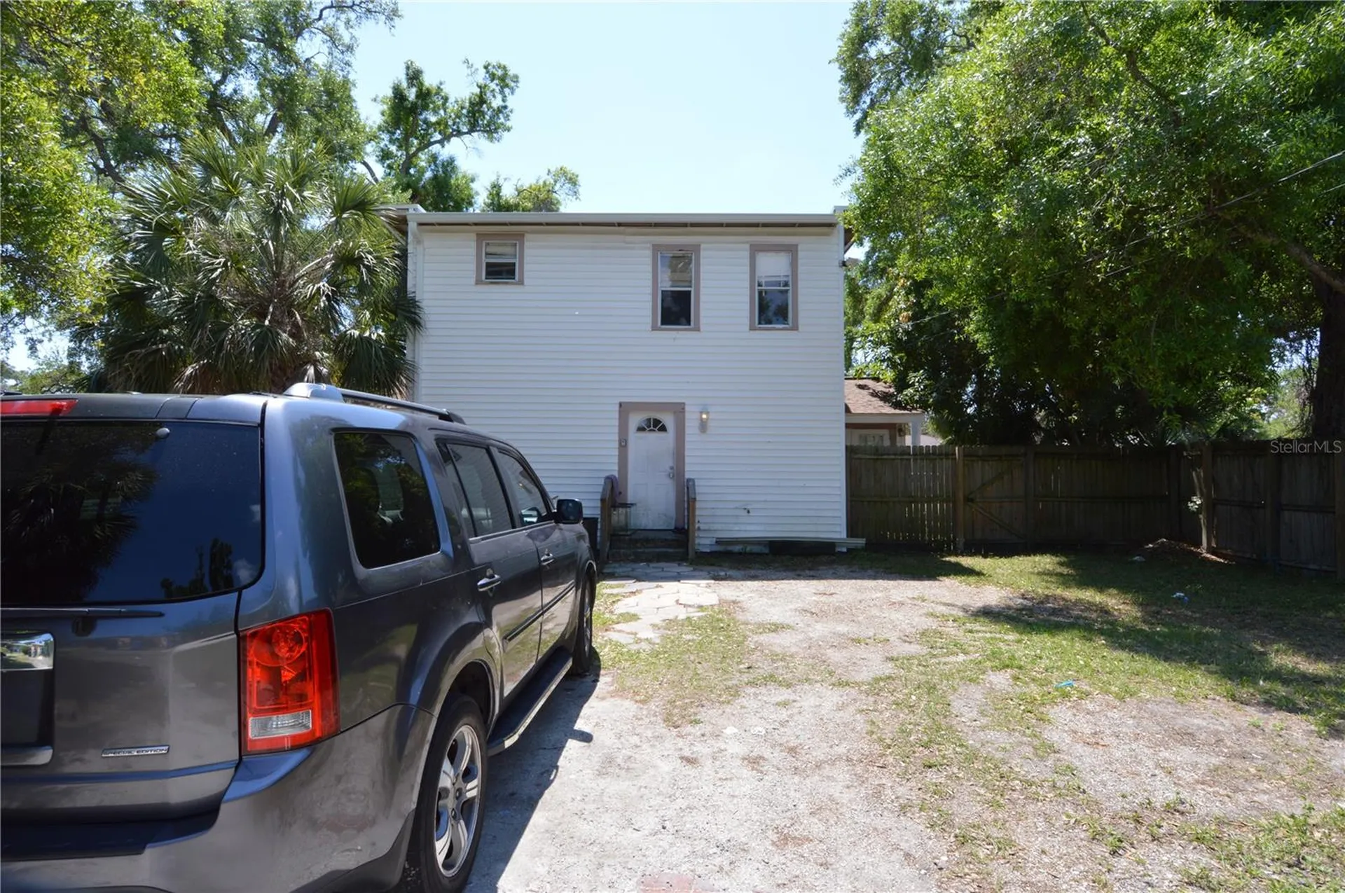 811 18th Avenue S St Petersburg FL 33705