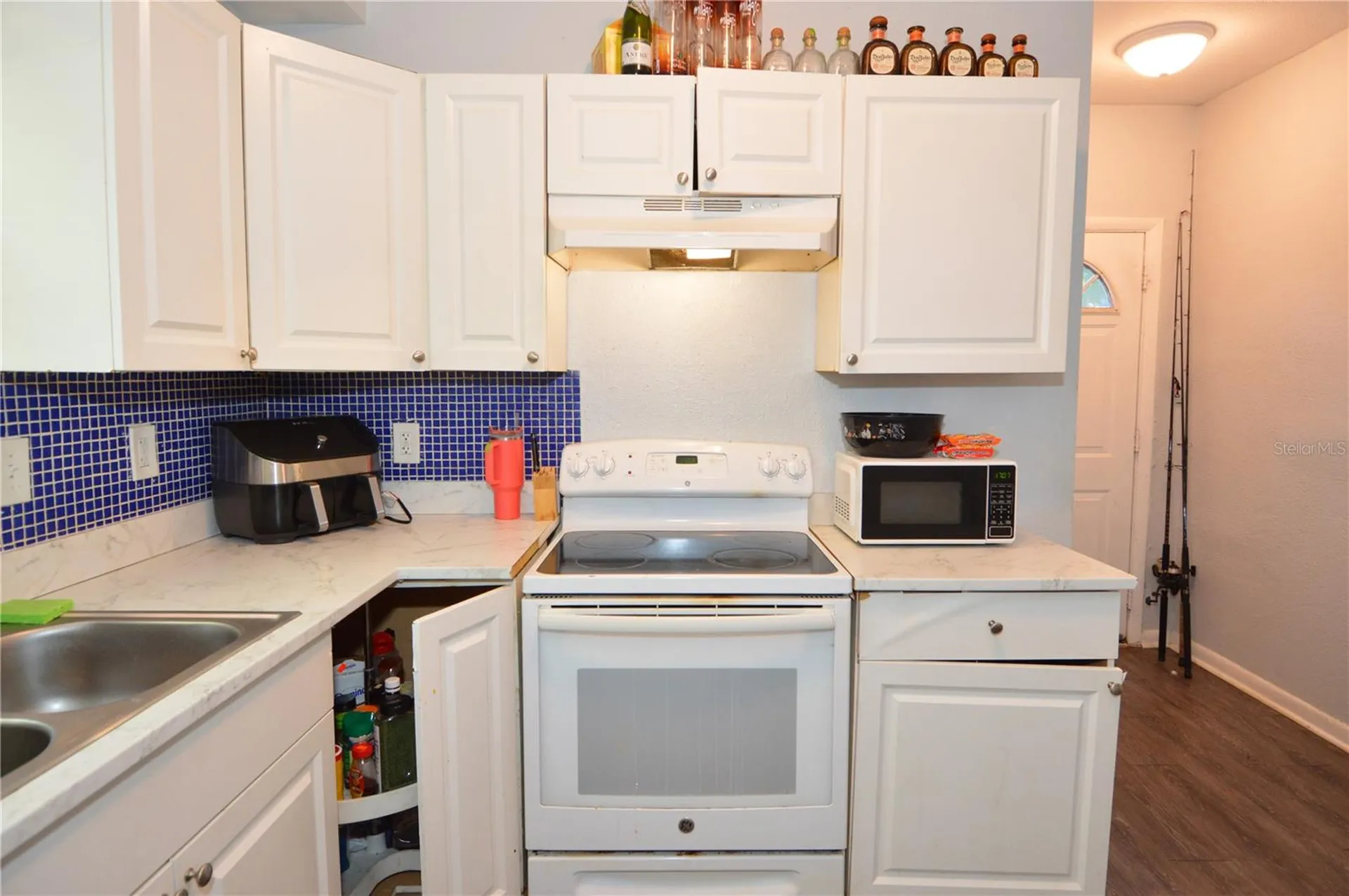 811 18th Avenue S St Petersburg FL 33705