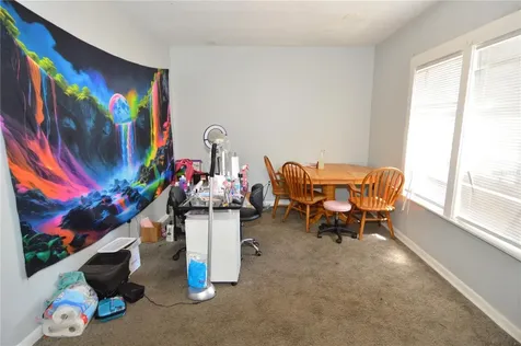 811 18th Avenue S St Petersburg FL 33705