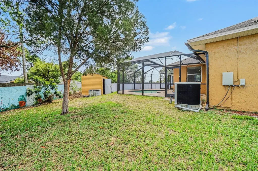 808 Chamberlain Loop Lake Wales FL 33853