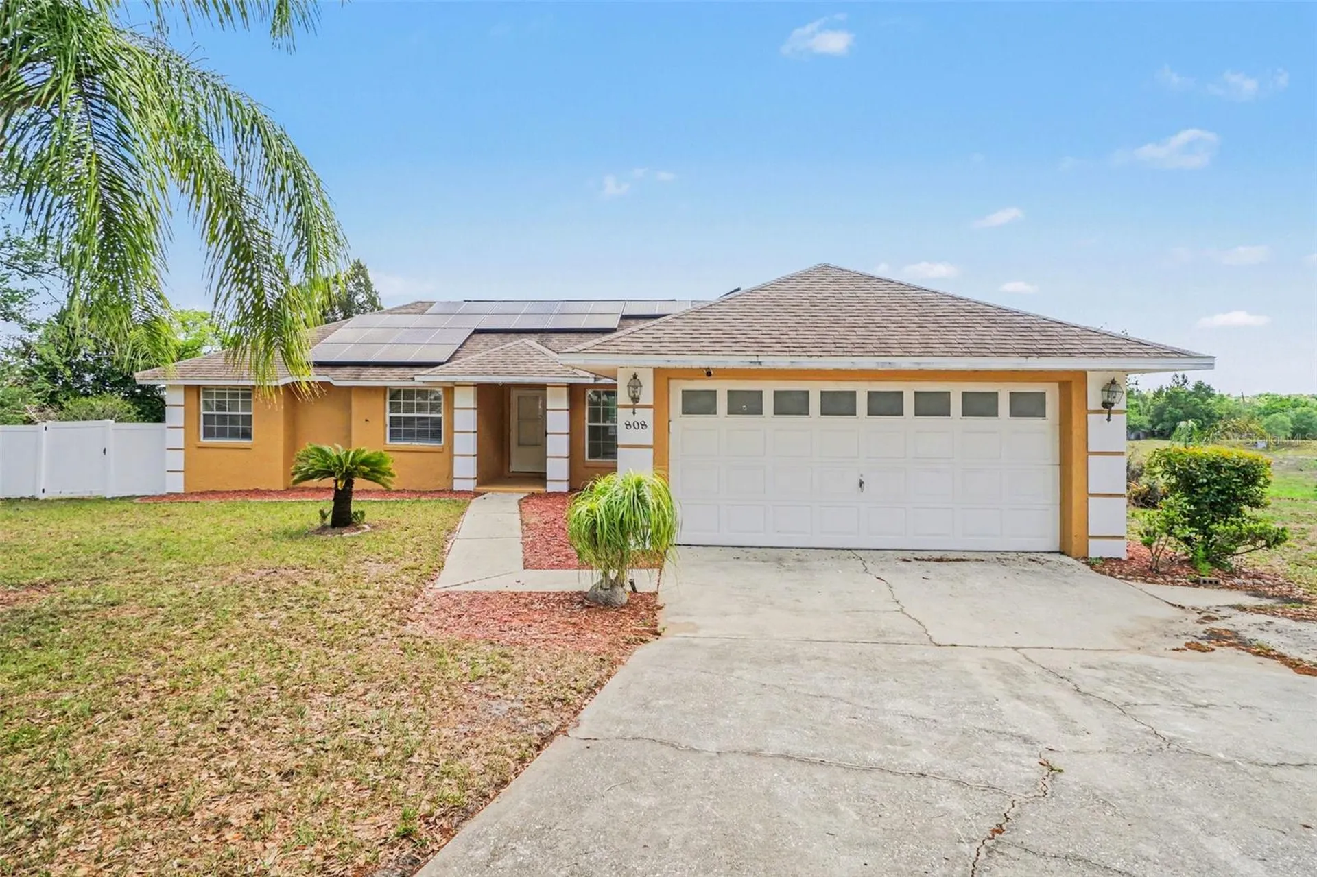 808 Chamberlain Loop Lake Wales FL 33853
