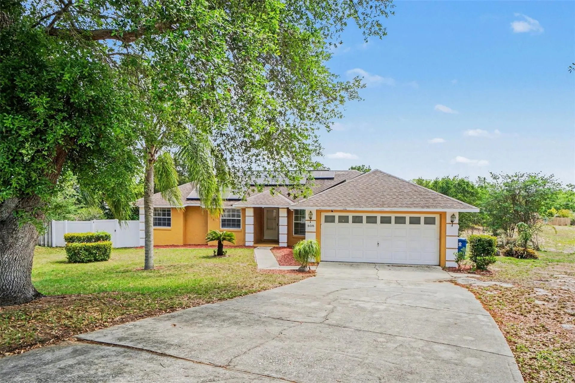 808 Chamberlain Loop Lake Wales FL 33853