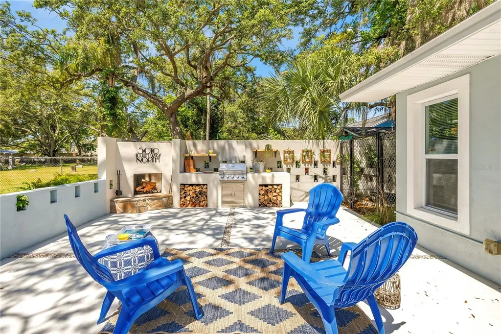 5010 109th Way N St Petersburg FL 33708