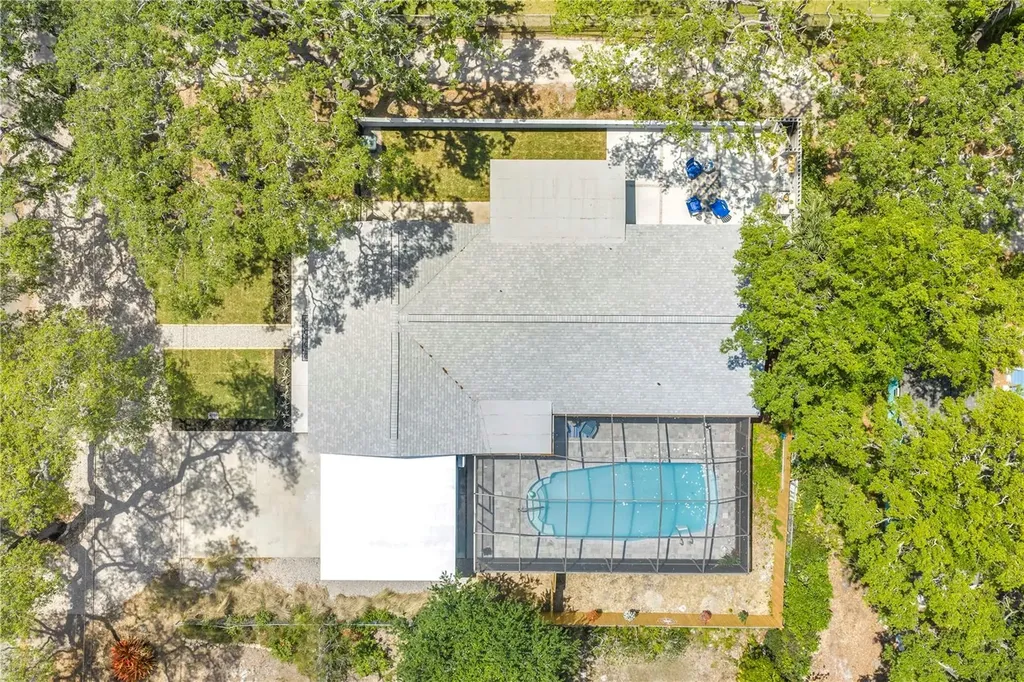 5010 109th Way N St Petersburg FL 33708