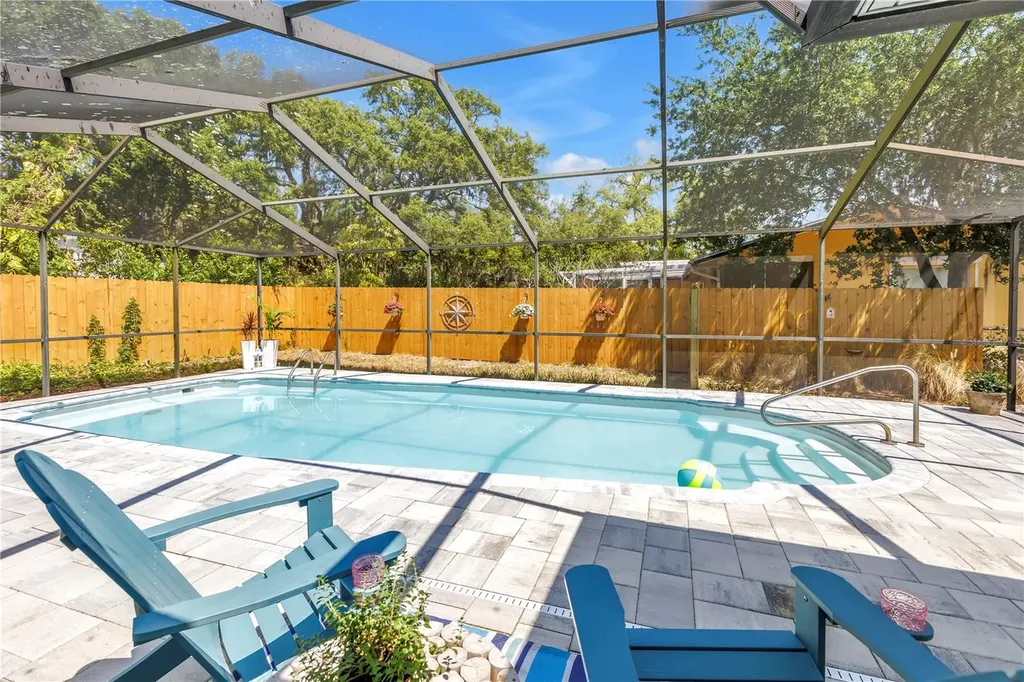 5010 109th Way N St Petersburg FL 33708